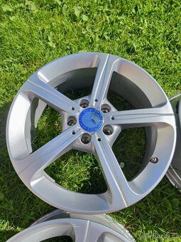 Alu kola originál Mercedes r17 5x112 třída A B C - 5