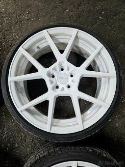 BÍLÉ ROTIFORM KPS 5x112 R20 + letní pneu - 5