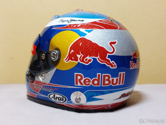 Max Verstappen 2016 Red Bull VC Španělska F1 helma 1:2 - 5