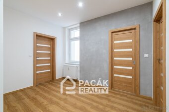 Prodej prostorného cihlového bytu 3+kk v nejžádanější lokali - 5