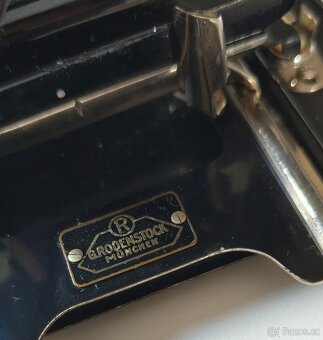 Fotoaparát G. Rodenstock Munchen, Eurynar 1:4,5 f 16,5 cm - 5