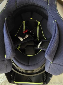 Přilba helma na motorku Axxis vyklápěcí vel. L - 5