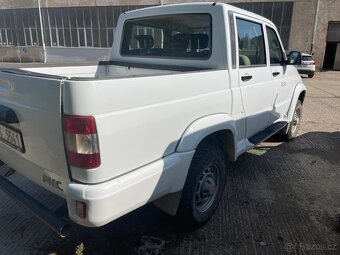 UAZ - 5