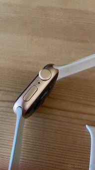 Hodinky zn. Apple Watch SE - 5