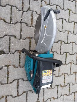 Benzinova rezacka na beton Makita - 5