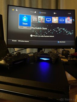 Sony Playstation 4 Pro 850 GB - 5