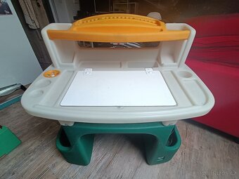 Plastový stůl - 5
