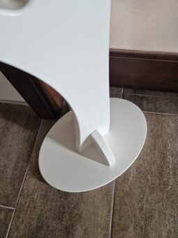 dřevěný designový věšák - 5