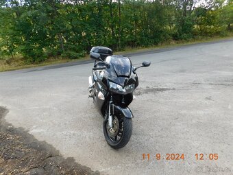 Honda VFR 800 - 5