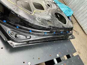 Audi A4 B7 levé zadní dveře černa metalíza - 5
