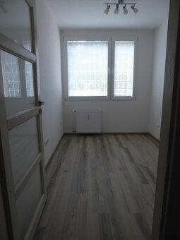 Pronájem/spolubydlení byt Praha - 5