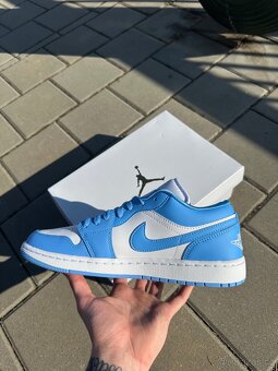 Nike Jordan 1 Low UNC 42,5 - 5