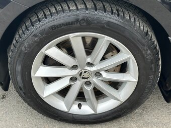 Škoda Superb 103kW 2.0TDI DSG NAVI 1.Maj. r.v.2014 - 5