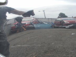 Pravé dveře Toyota Rav4 (05-10) - 5