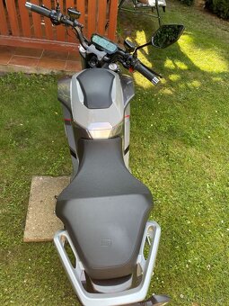 e-moto VMoto / Super Soco TS Street Hunter (zánovní) - 5