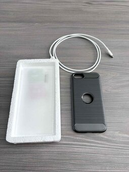 Apple Iphone SE2022 - 5