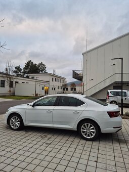 Škoda Superb 3,4x4,manual. 110kw - 5