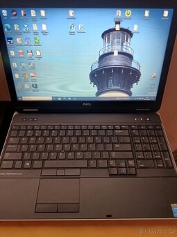 Dell Precision M2800 | i5 | 12GB RAM | 512GB SSD | 2GB GPU - 5