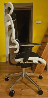 Ergonomická kancelářská židle Diablo V-Commander (bílo-černá - 5