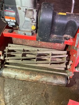 Vřetenová sekačka Briggs - 5