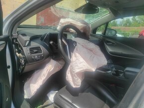 Opel Ampera 1.4 + elektro 2014 - 5