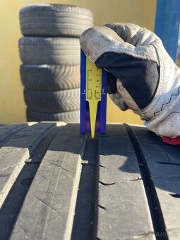 285/30 R22 Pirreli P-Zero AO - 5