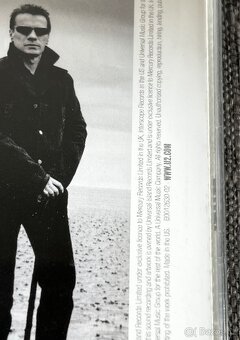 U2 | No Line On The Horizon | org. USA | oficiální label - 5