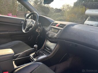 Honda Accord 2.0i - 5