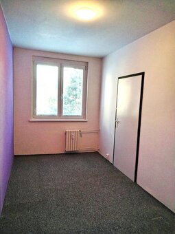 2+1 Kopřivnice, nezařízený, 14.000 Kč se vším. Volný 20.5. - 5