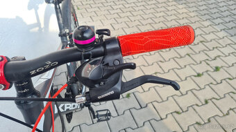 Trekové kolo KRON TX-100, Kotouč. brzdy, Řazení Shimano - 5