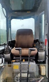 5t minibagr New Holland Kobelco E50 - 5