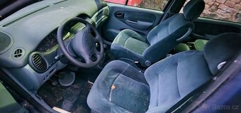 Renault Megane - 5