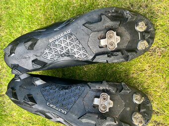 SHIMANO tretry SHXC702 černé - 5