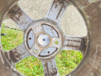 Kola, pneumatiky a rozšiřovací podložky na Smart ForTwo - 5