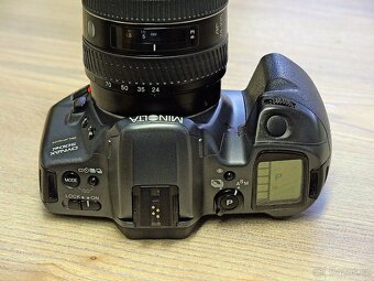 Minolta Dynax 500si super + zoom Minolta 24-105mm - 5
