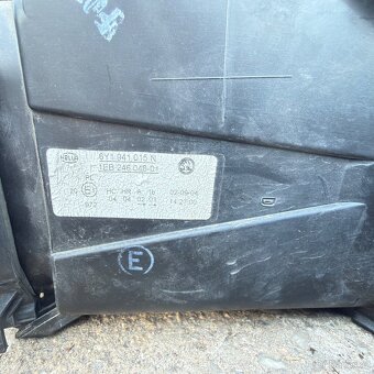 Fabia 1 přední světla 6Y - 5