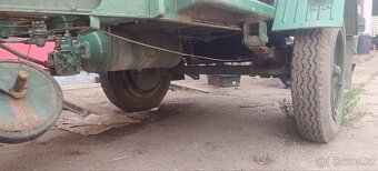 Valník s IBC nádržemi - 5