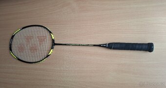 Badmintonová raketa YONEX Voltric 5 PRO - 5