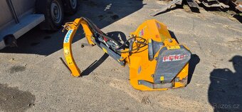 Mulčovač stranový ( příkopový) FERRI - 5