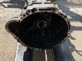 Nissan Pick-up / Navara D22 Převodovka a rozvodovka 2.5TD - 5