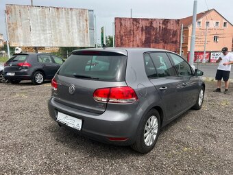 Volkswagen Golf - 5