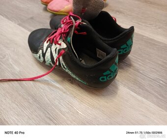 Dětské kopačky Nike a Adidas - 5