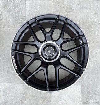 Mercedes R19 A45 A45s Mercedes AMG V class - 5