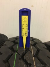 Pneu Toyota LC76 225/95/16C Dunlop - 5
