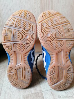 Sálovky, boty do haly Asics v. 34,5 - 5
