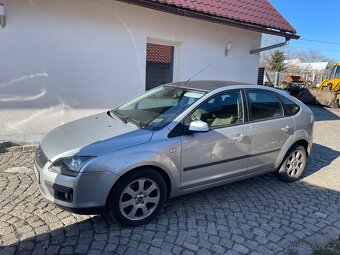 Ford focus 1.8i - 5