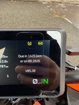 KTM 990 DUKE ORANGE 2024 - záruka do 2028 - 5