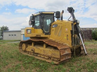 Pásový dozer CAT D7E - 5