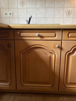 Hnědá kuchyňská linka z Německa se spotřebiči - 5