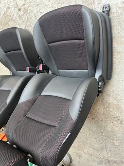 Sedačky Hyundai i30 5dv Hatchback (FD) - 5